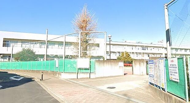 伊勢原市立比々多小学校 徒歩8分。 620m
