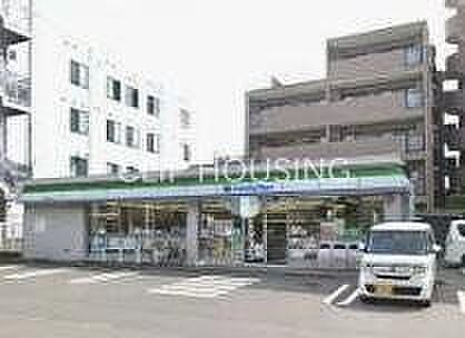 ファミリーマート座間小松原店 徒歩4分。 270m