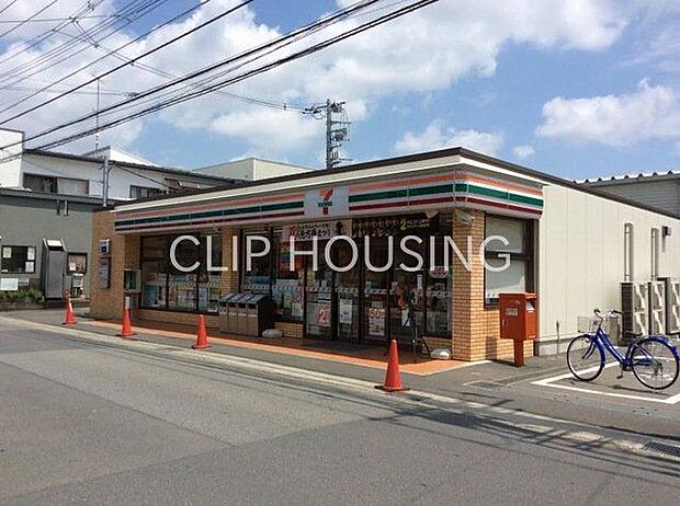 セブンイレブン海老名社家店 徒歩2分。 90m