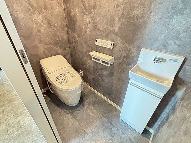 手洗いキャビネット付きのトイレですので大変衛生的です！