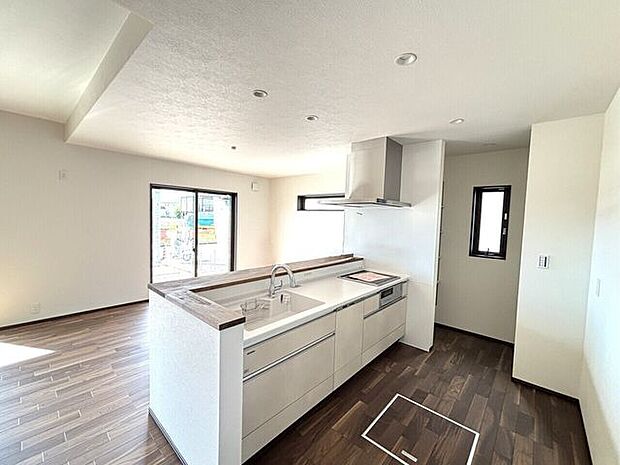 ◎システムキッチン◎パントリー◎床下収納