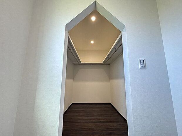 2F 南東洋室(7帖)主寝室◎ウォークインクローゼット