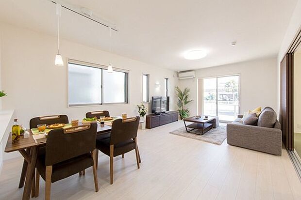 シックハウスの原因となる有害物質をほとんど含まない内装建材を使用。健康に配慮した安心住宅を供給。