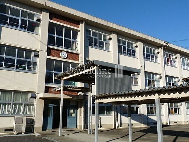 岐阜市立長森中学校 1100m