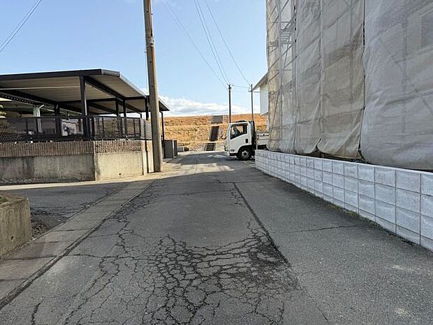 前面道路含む現地写真