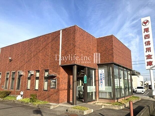 尾西信用金庫 羽島支店 240m