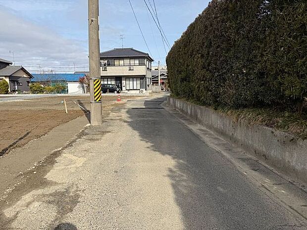 前面道路含む現地写真