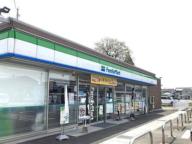 ファミリーマート 笠松みなみ店 710m