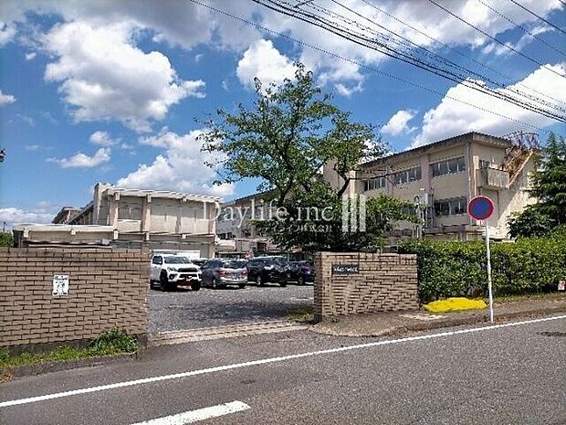 岐阜市立早田小学校 470m