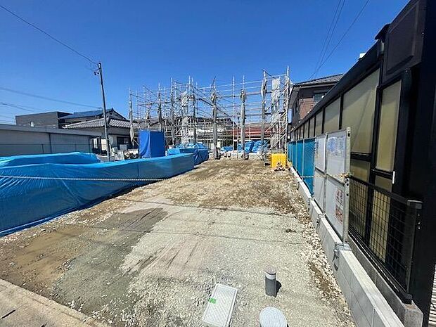 徒歩10分圏内に生活施設多数!!お買い物なども楽にできますね!