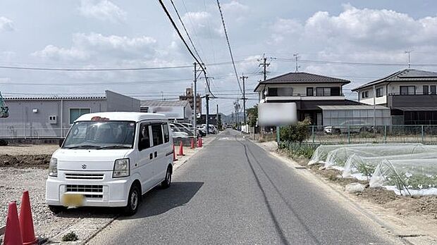 広々としたリビングで家族みんなで過ごす時間♪素敵ですね♪