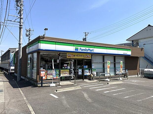 ファミリーマート 岐南町平島店 220m
