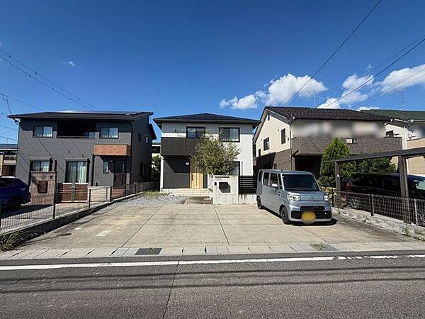 2面採光ならではの明るさと開放感が魅力的です！