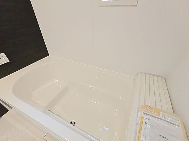 節水ができるエコベンチタイプの浴室で家計にも優しいです♪