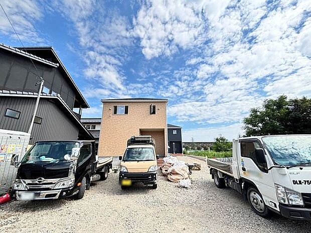 LDKにも収納完備!収納が充実しているところもおすすめポイントです!