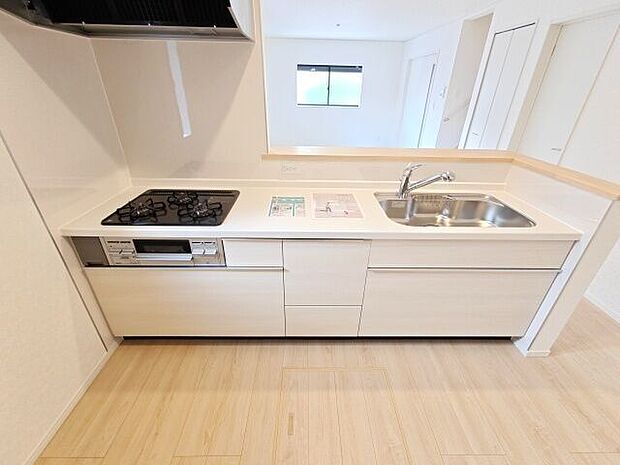 収納スペースがしっかりと確保されています！調理器具などがすっきりと片付いてお料理も楽にできます！