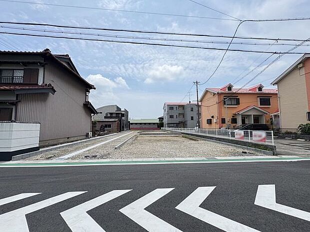 徒歩15分圏内に生活施設多数!!お買い物なども楽にできますね!