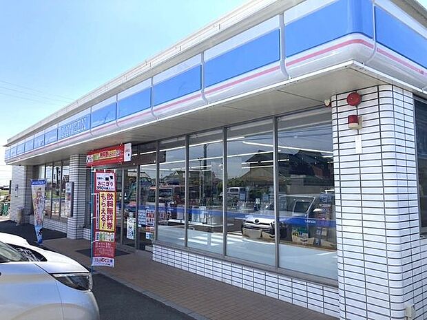 ローソン笠松門間店 750m