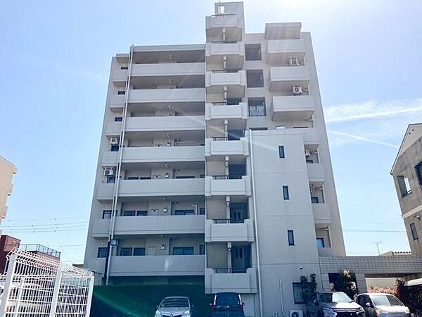 細畑駅まで徒歩15分。通勤通学にも便利な立地です！
