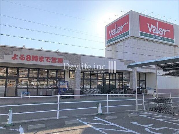 バロー北一色店 420m