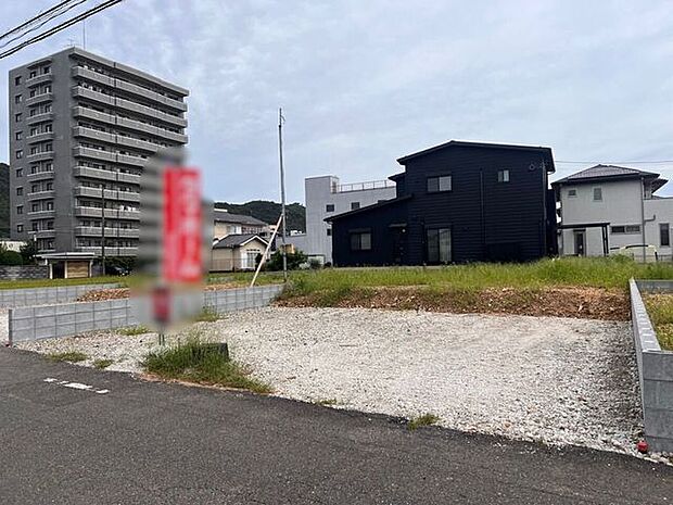 徒歩10分圏内に生活施設が多数あるので、生活しやすい立地です!