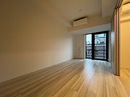 都営新宿線 新宿駅 徒歩4分の賃貸マンション 12階1LDKのリビング/ダイニング