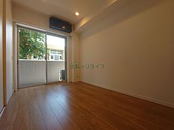 都営大江戸線 東新宿駅 徒歩4分の賃貸マンション 4階1DKのリビング/ダイニング