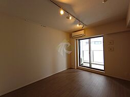 東京メトロ日比谷線 恵比寿駅 徒歩2分の賃貸マンション 10階ワンルームのリビング/ダイニング