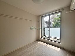 都営大江戸線 西新宿五丁目駅 徒歩3分の賃貸マンション 2階1Kのリビング/ダイニング