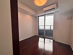 都営新宿線 新宿駅 徒歩4分の賃貸マンション 10階1Kのリビング/ダイニング