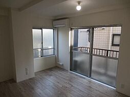 東急目黒線 西小山駅 徒歩4分の賃貸マンション 3階1DKのリビング/ダイニング