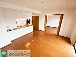 東急田園都市線 駒沢大学駅 徒歩10分の賃貸マンション 1階2LDKのリビング/ダイニング