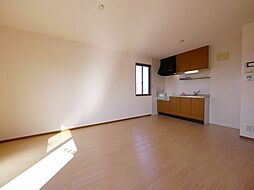 東武東上線 武蔵嵐山駅 徒歩4分の賃貸アパート 2階2LDKのリビング/ダイニング