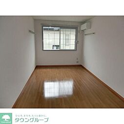 エントピアウチダ 102 1階ワンルームのリビング/ダイニング