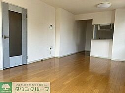 多摩都市モノレール 桜街道駅 徒歩11分の賃貸アパート 1階3LDKのリビング/ダイニング