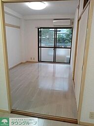 京王相模原線 南大沢駅 徒歩7分の賃貸マンション 1階1Kのリビング/ダイニング