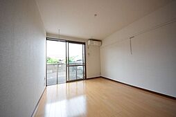 JR中央線 八王子駅 バス20分 甲野原下車 徒歩1分の賃貸アパート 2階1Kのリビング/ダイニング