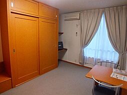 レオパレスアル・アッワル 202 2階1Kのリビング/ダイニング