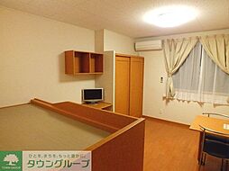 レオパレスメルズ 1階1Kのリビング/ダイニング