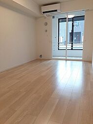 アルカディアI 102 1階1LDKのリビング/ダイニング