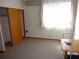 レオパレス古市場2 207 2階1Kのリビング/ダイニング