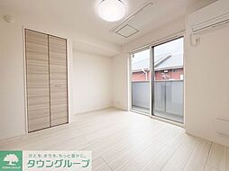 ベルウェル亀岡 105 1階ワンルームのリビング/ダイニング