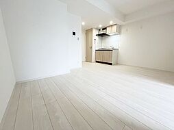 レオーネ志村坂上 208 2階1Kのリビング/ダイニング