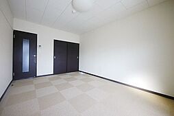 レオネクストポラリスI 1階1Kのリビング/ダイニング