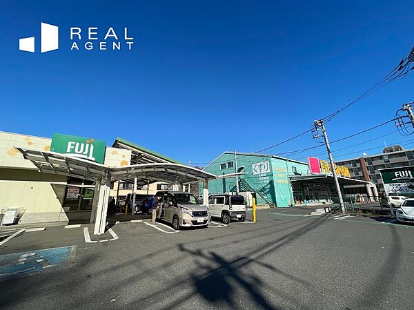 Fuji菅田店