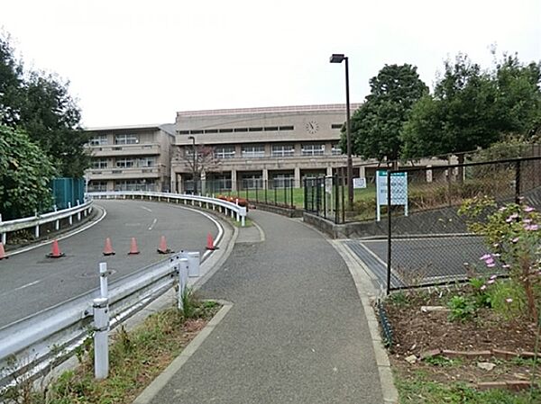 横浜市立中山中学校