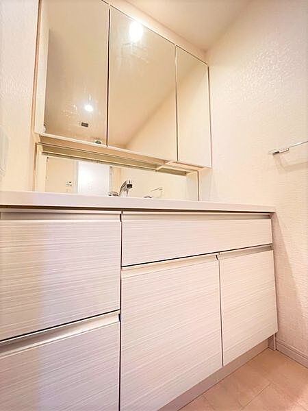 広々とした洗面です☆