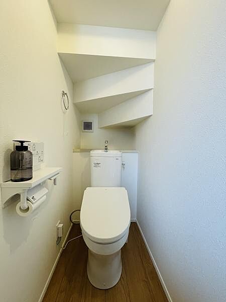1階と2階にトイレを設置！快適な温水洗浄便座付きです♪※一部CG加工により残置物を除去しています。