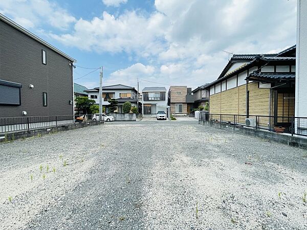公園が近く、子育て世帯にも住みやすい環境です！