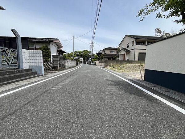 閑静な住宅街に佇む落ち着いた住環境！穏やかな毎日をお過ごしいただけます!
